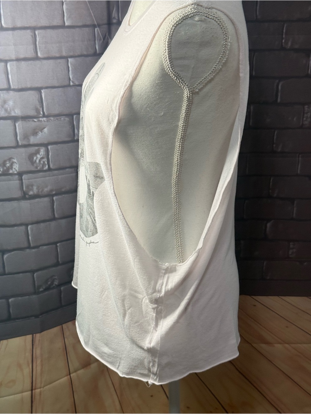 Spiritual Gangster Pale Pink Graphic Muscle Tee - Picture 15 of 15